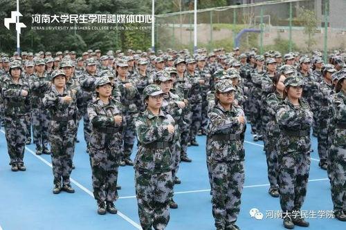 潍坊军训视频吃瓜网,吃瓜网友热议军营生活